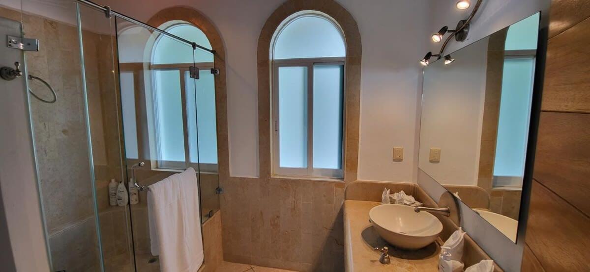 Villa Martha Garza Blanca - Private Heated Pool 巴亞爾塔港 外观 照片